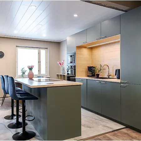 Appartement Taeysin Remontoitu Upea Asunto Tampereen Sydaemessae *