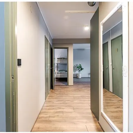 Taeysin Remontoitu Upea Asunto Tampereen Sydaemessae Appartement