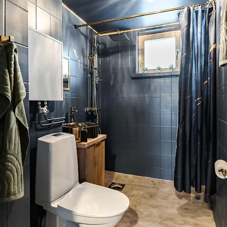 Appartement Taeysin Remontoitu Upea Asunto Tampereen Sydaemessae Tampere