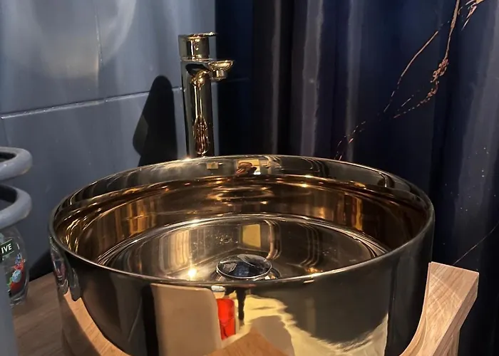 Taeysin Remontoitu Upea Asunto Tampereen Sydaemessae *